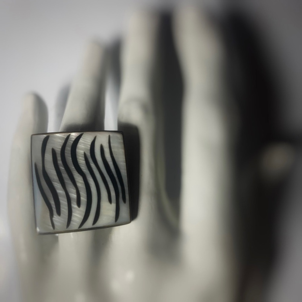 Vintage 925 Mother of Pearl Ring